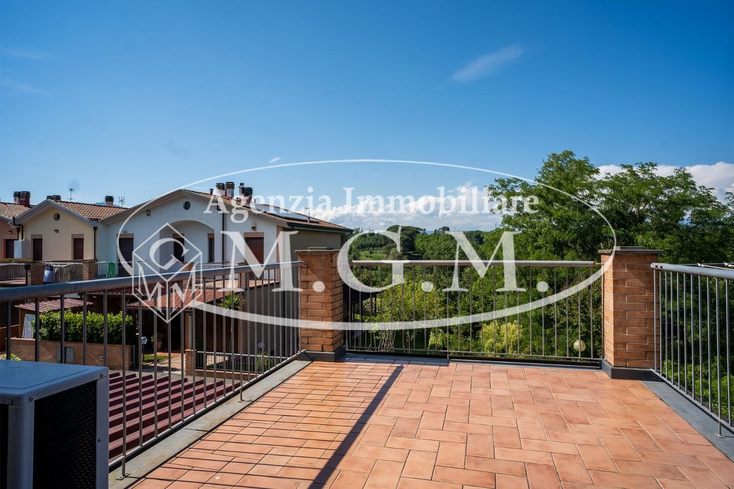 Immagine 33 di Villetta a schiera in vendita  a Santa Maria A Monte