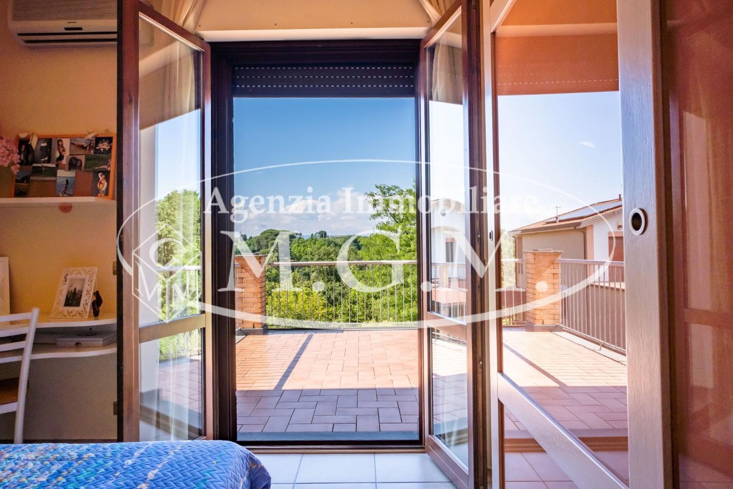 Immagine 29 di Villetta a schiera in vendita  a Santa Maria A Monte