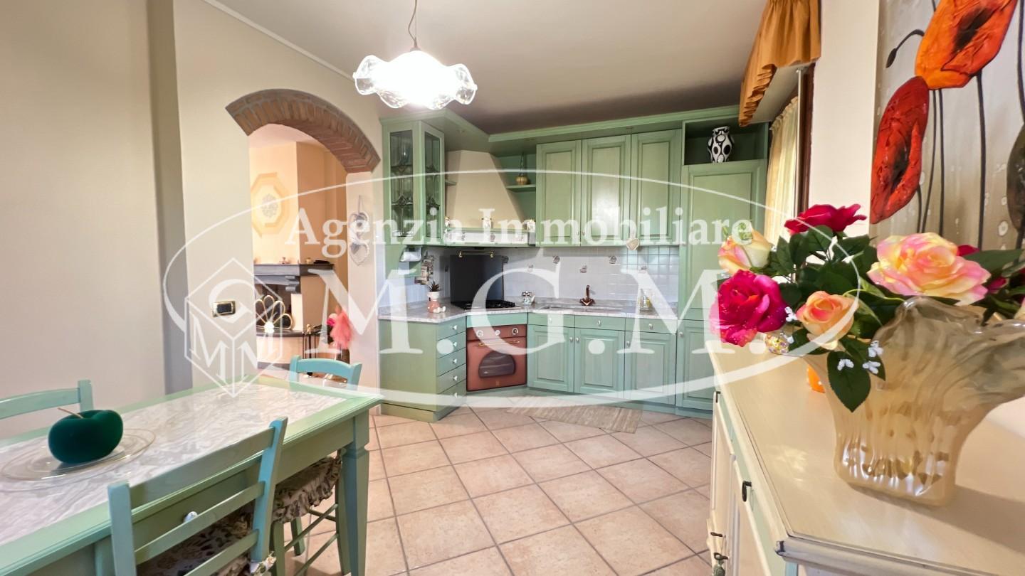 Immagine 18 di Villetta a schiera in vendita  a Santa Maria A Monte