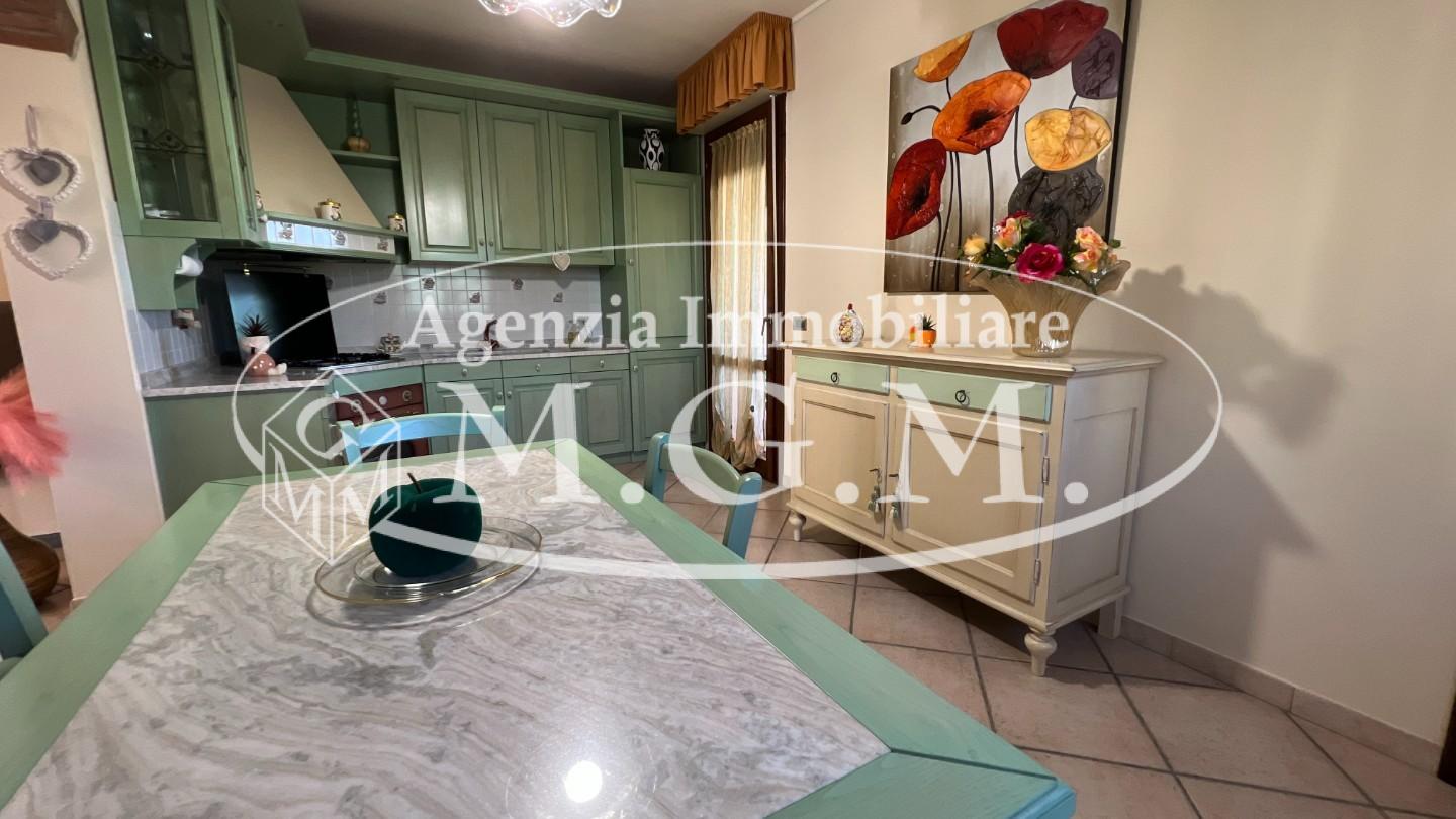 Immagine 8 di Villetta a schiera in vendita  a Santa Maria A Monte