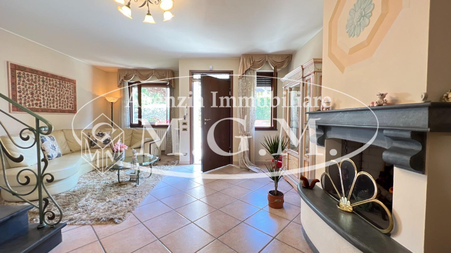 Immagine 10 di Villetta a schiera in vendita  a Santa Maria A Monte