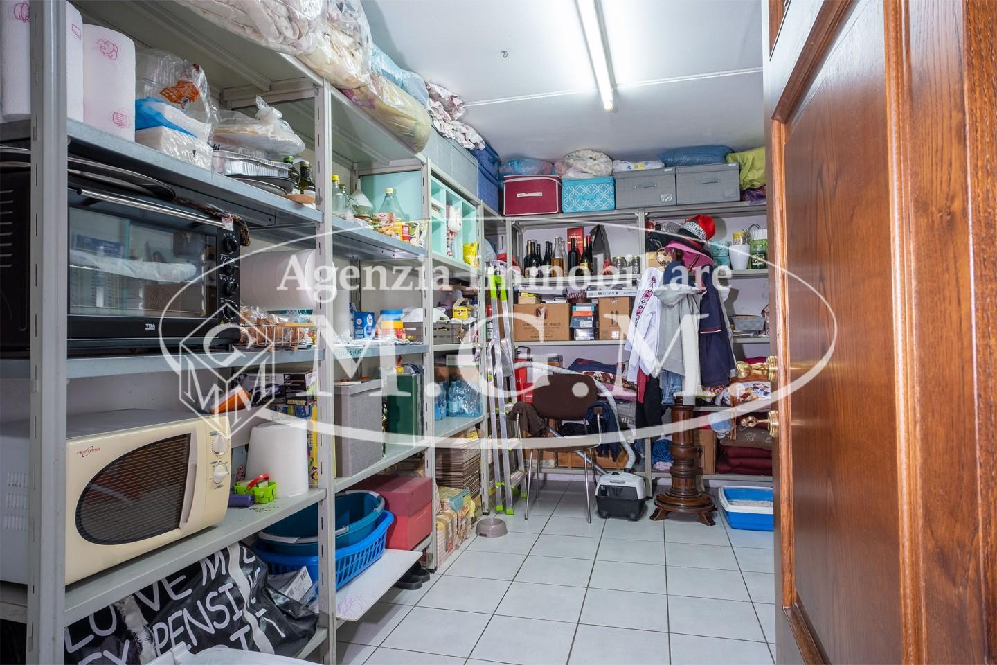 Immagine 47 di Villetta a schiera in vendita  a Santa Maria A Monte