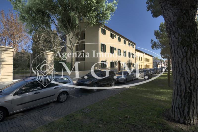 Immagine 11 di Ufficio in vendita  a Bientina