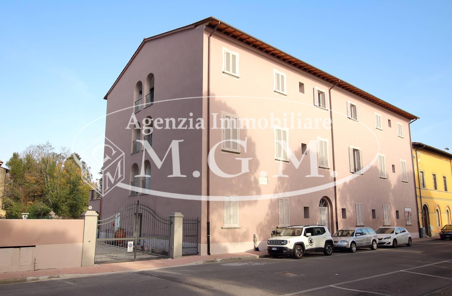 Immagine 1 di Ufficio in vendita  a Bientina