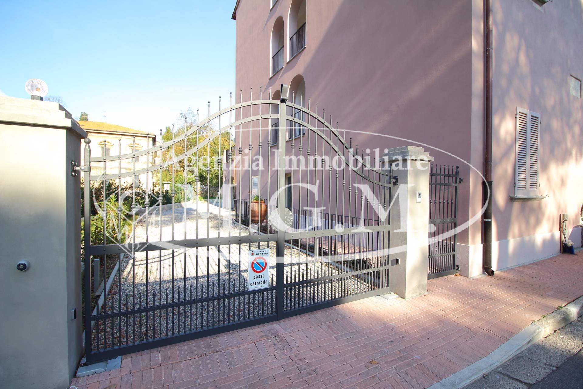 Immagine 5 di Ufficio in vendita  a Bientina