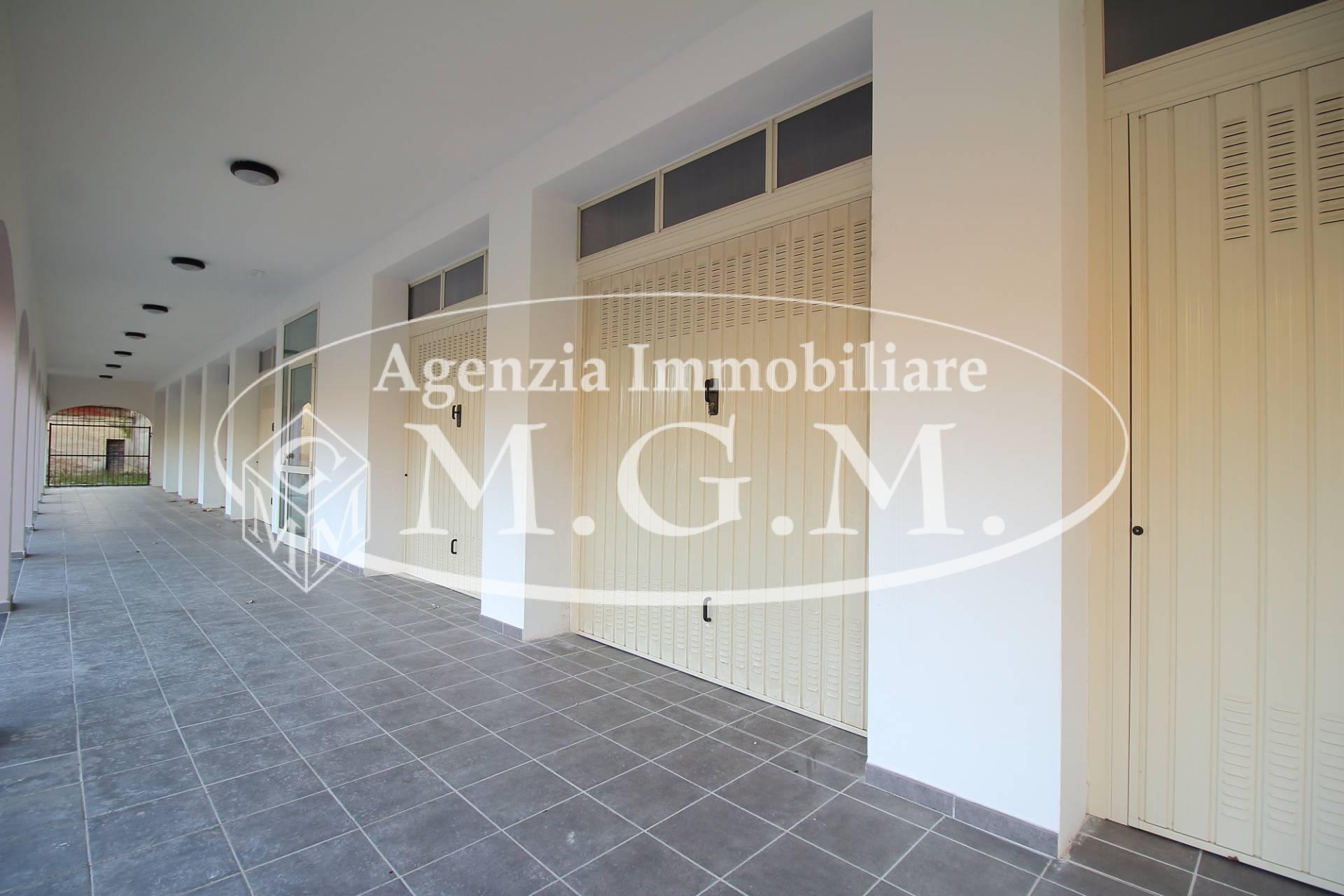 Immagine 9 di Ufficio in vendita  a Bientina