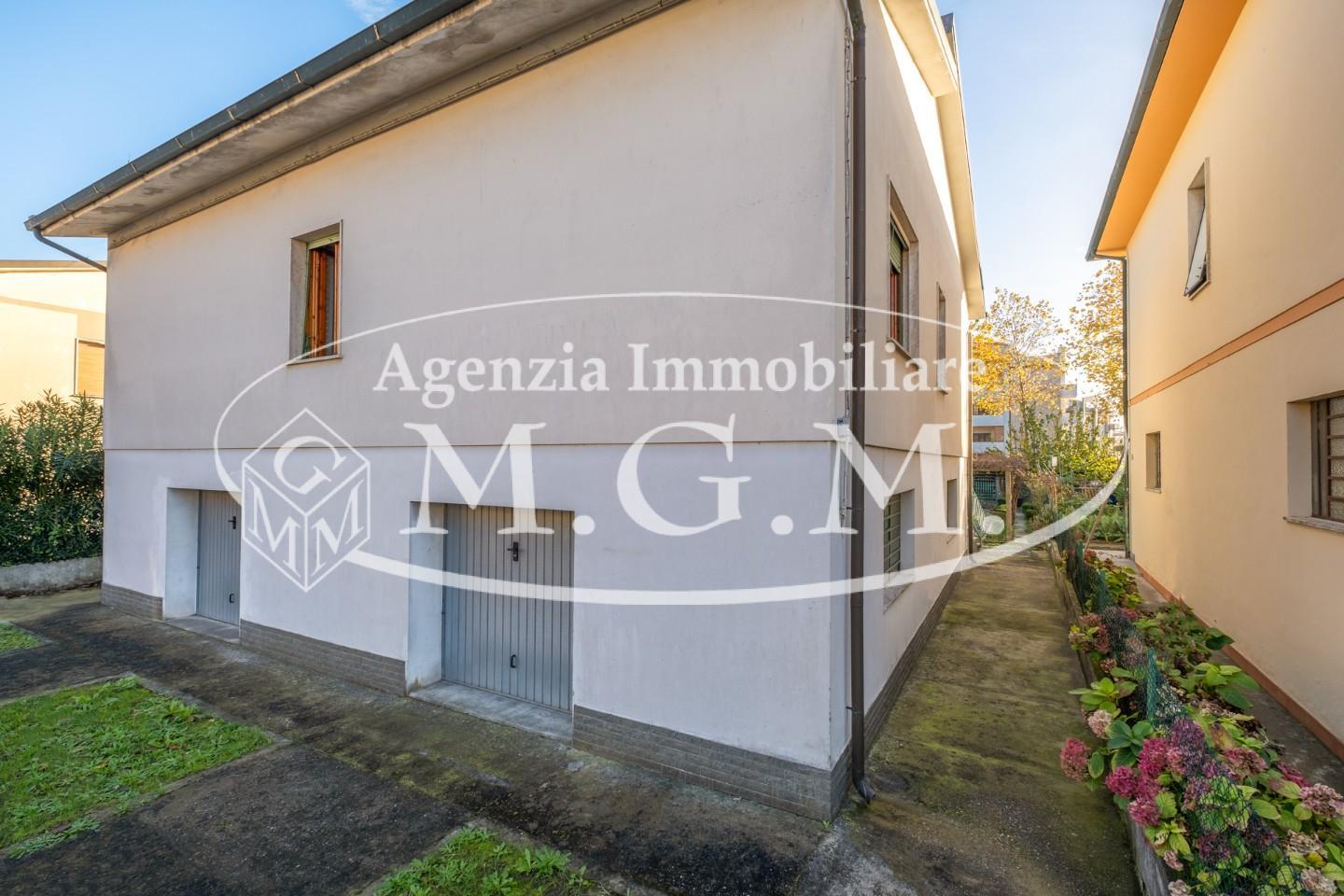 Immagine 11 di Casa indipendente in vendita  a Calcinaia