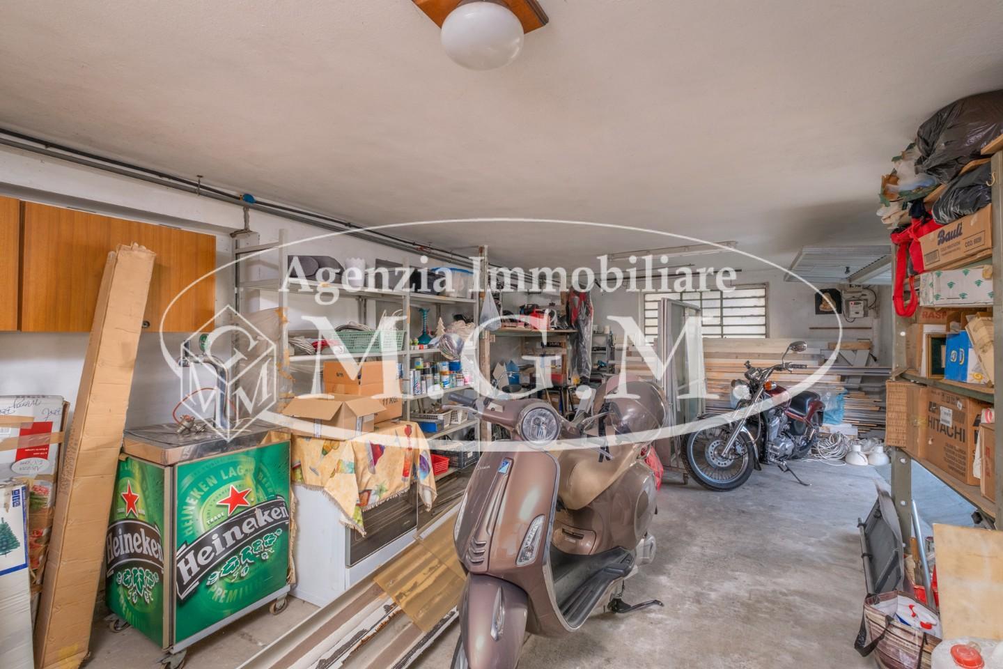 Immagine 42 di Casa indipendente in vendita  a Calcinaia