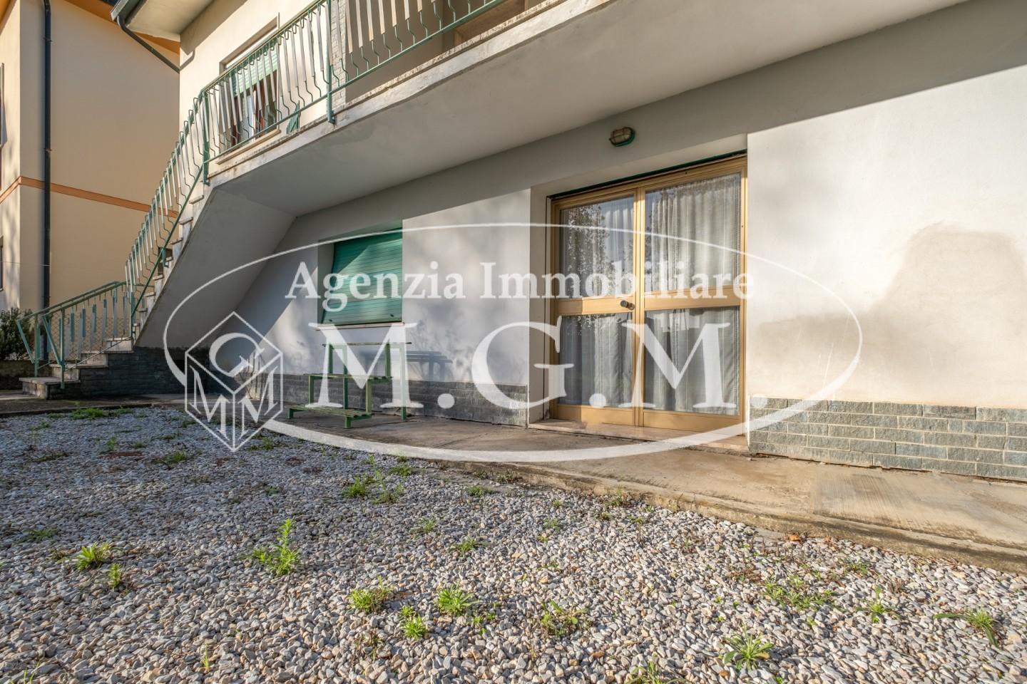 Immagine 35 di Casa indipendente in vendita  a Calcinaia