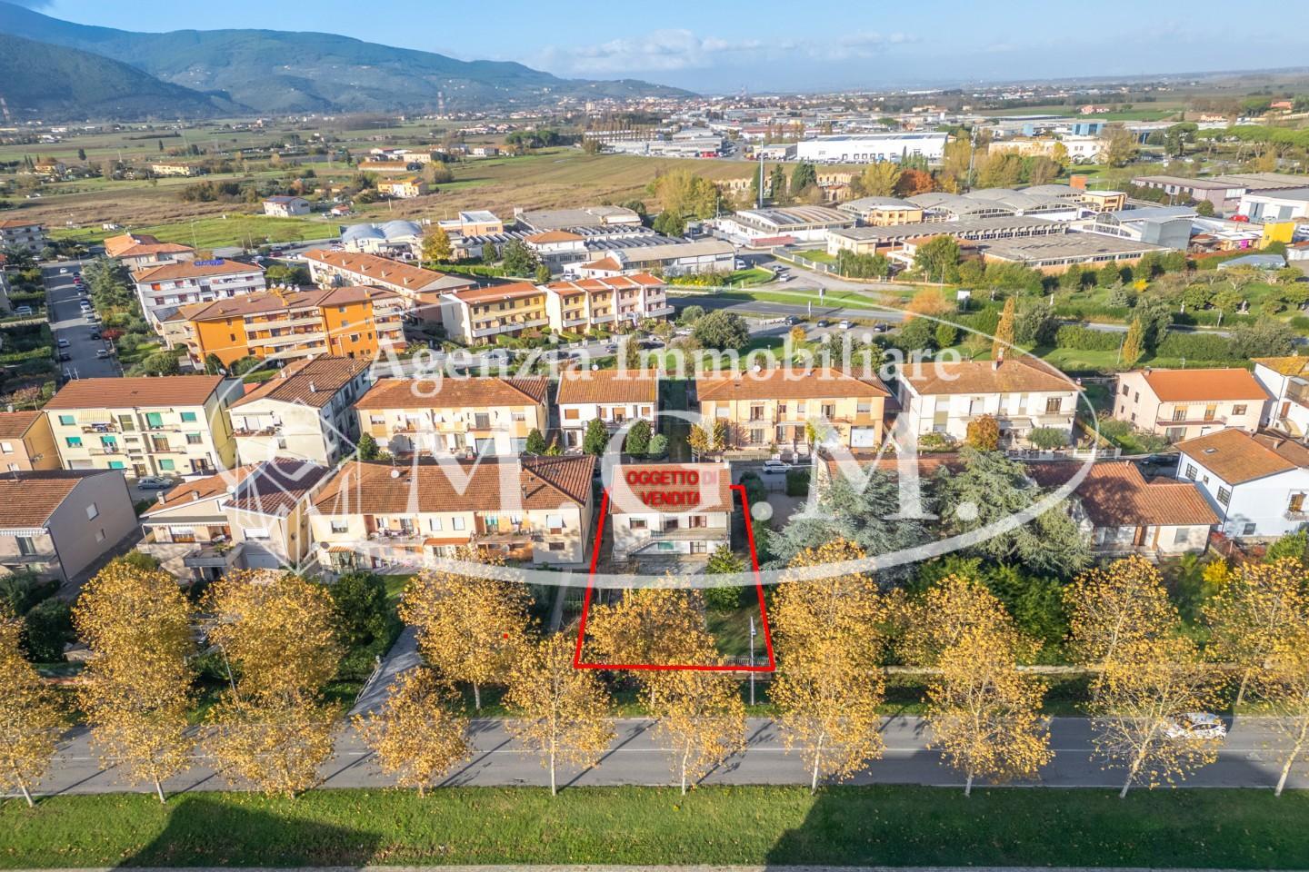 Immagine 45 di Casa indipendente in vendita  a Calcinaia