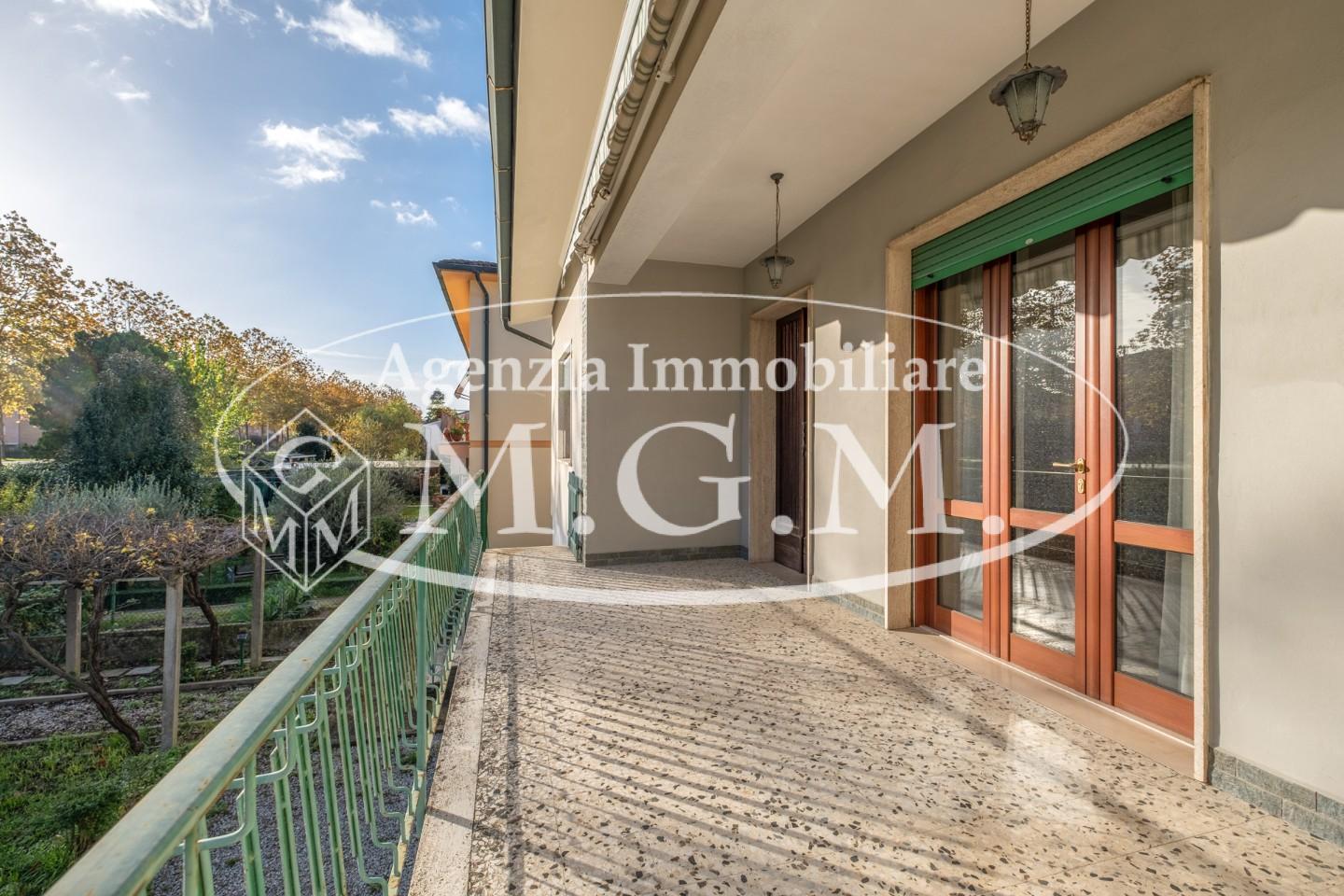 Immagine 22 di Casa indipendente in vendita  a Calcinaia