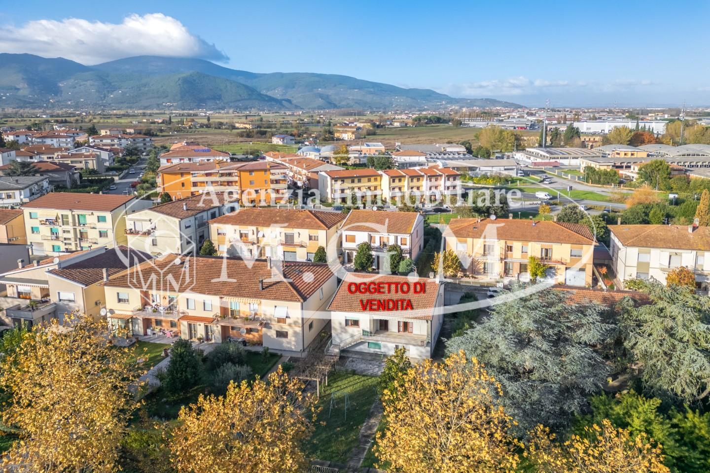 Immagine 46 di Casa indipendente in vendita  a Calcinaia