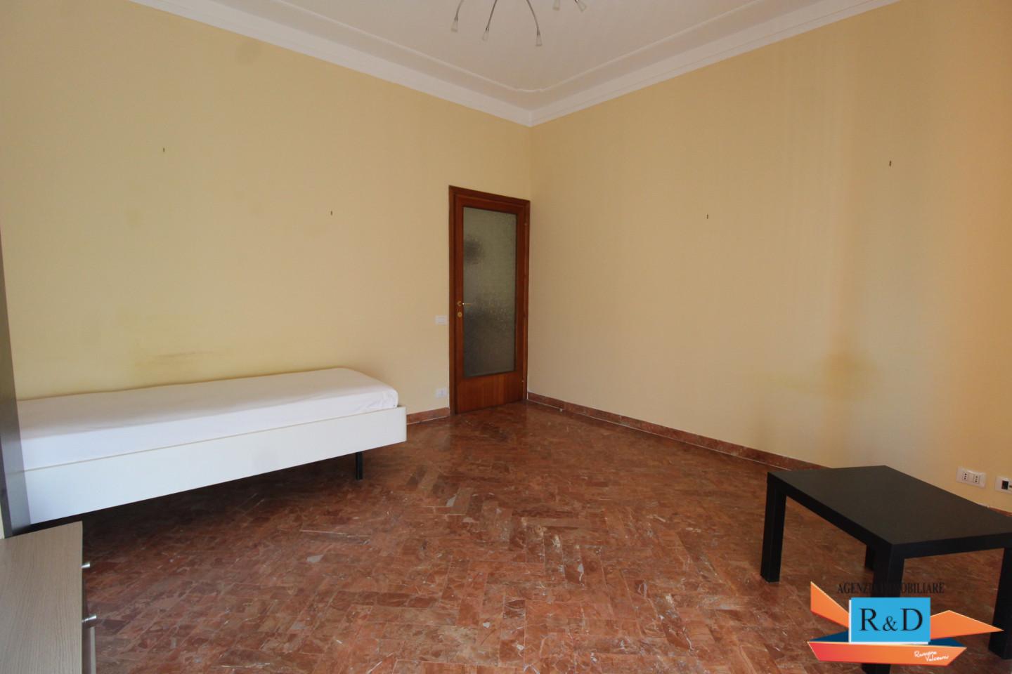 Immagine 6 di Appartamento in vendita  a Colle Di Val D'elsa