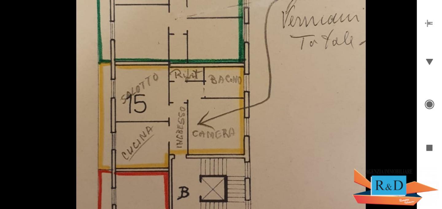 Immagine 12 di Appartamento in vendita  a Colle Di Val D'elsa