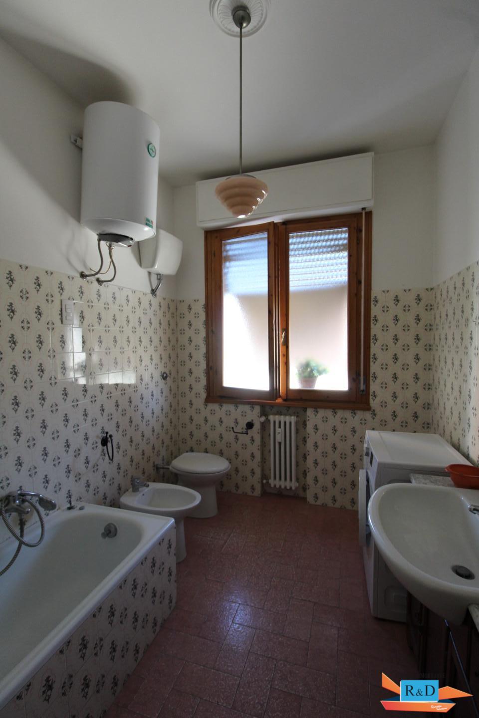 Immagine 11 di Appartamento in vendita  a Colle Di Val D'elsa