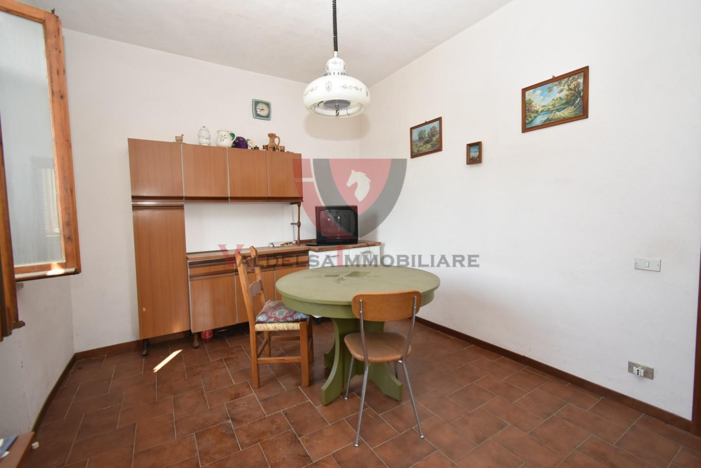 Immagine 26 di Villa in vendita  a Castellina In Chianti