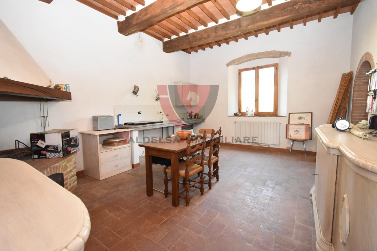 Immagine 32 di Villa in vendita  a Castellina In Chianti
