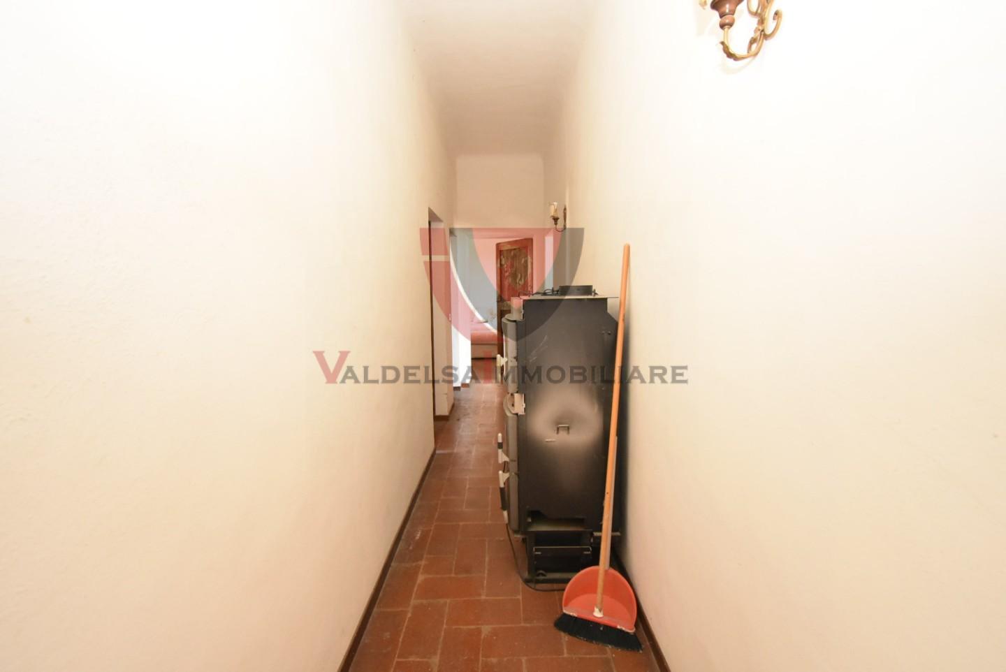 Immagine 12 di Villa in vendita  a Castellina In Chianti