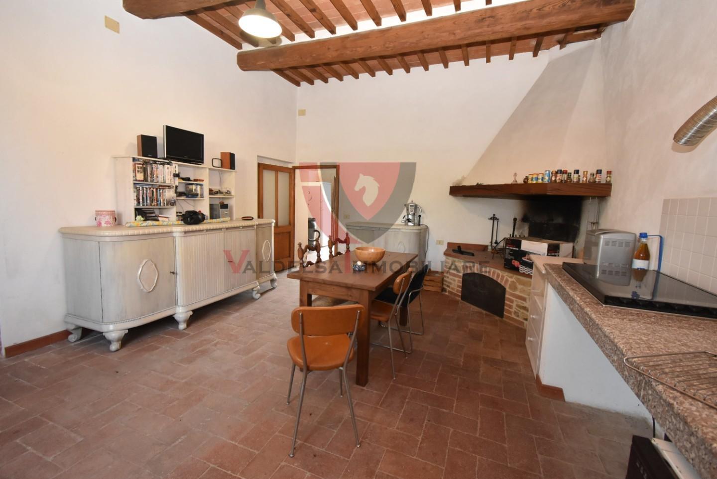 Immagine 34 di Villa in vendita  a Castellina In Chianti