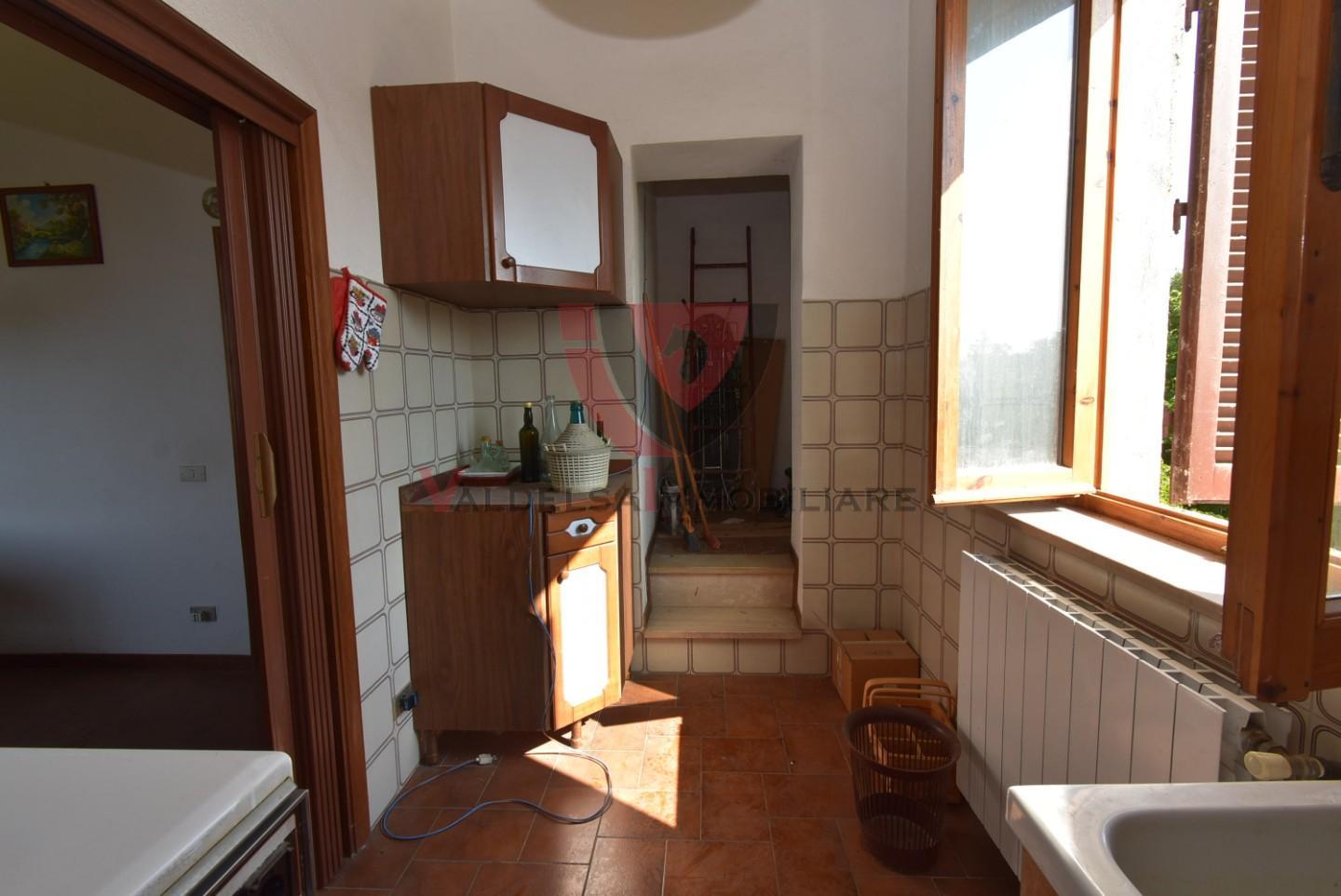 Immagine 28 di Villa in vendita  a Castellina In Chianti