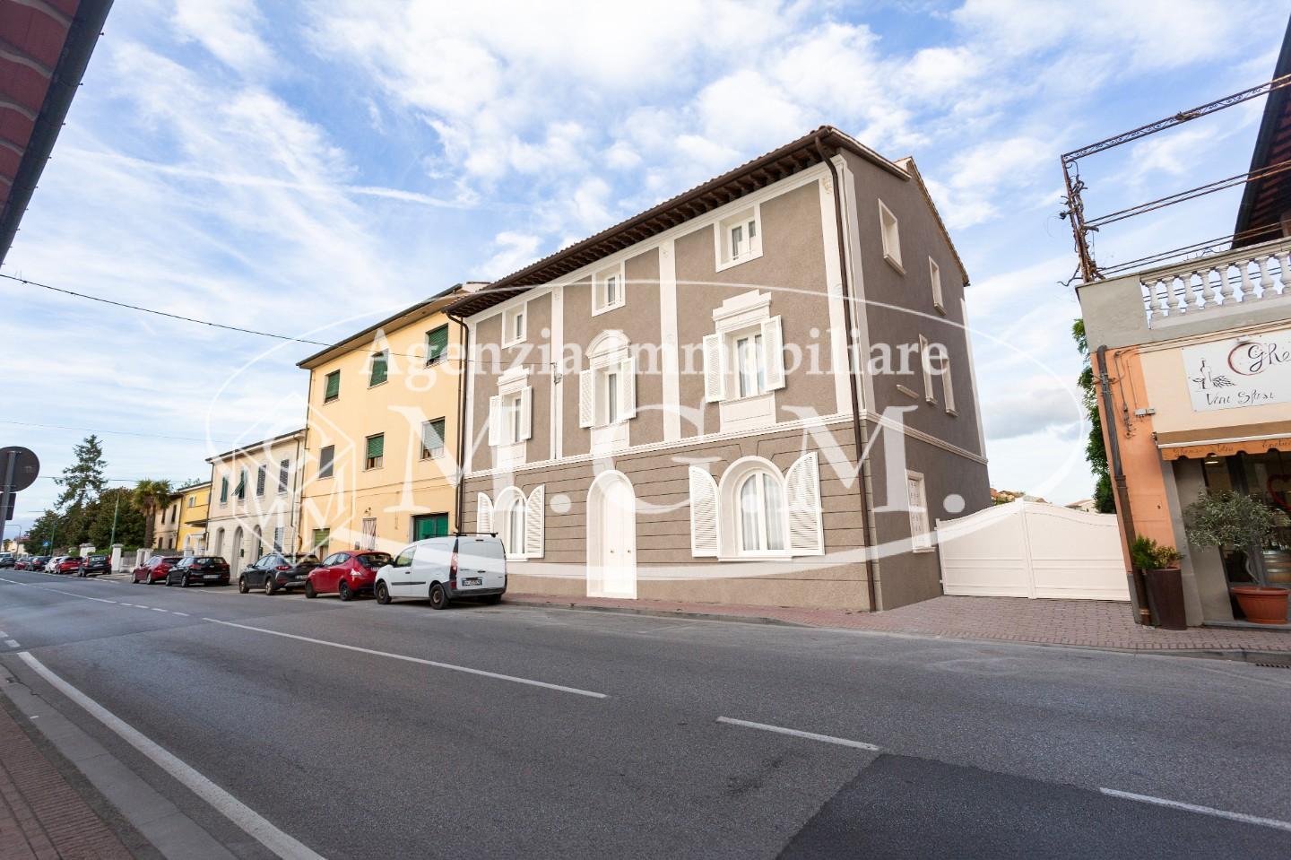 Immagine 10 di Appartamento in vendita  a Bientina