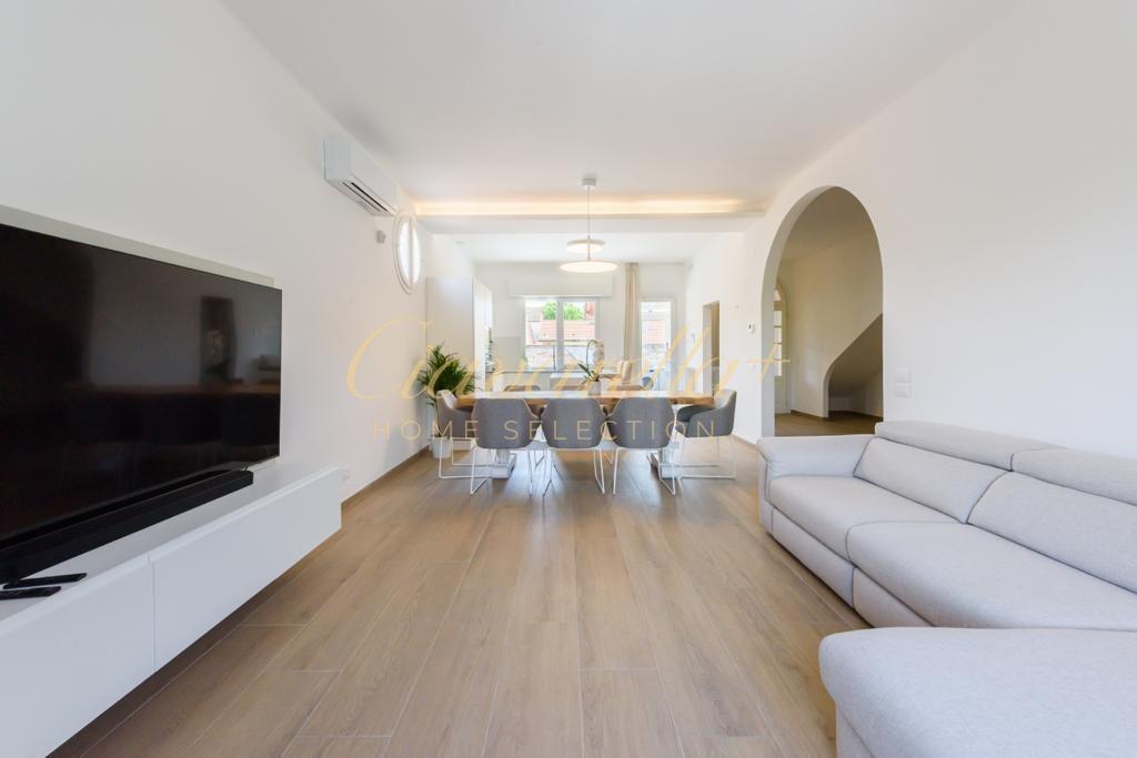 Immagine 10 di Appartamento in affitto  a Forte Dei Marmi