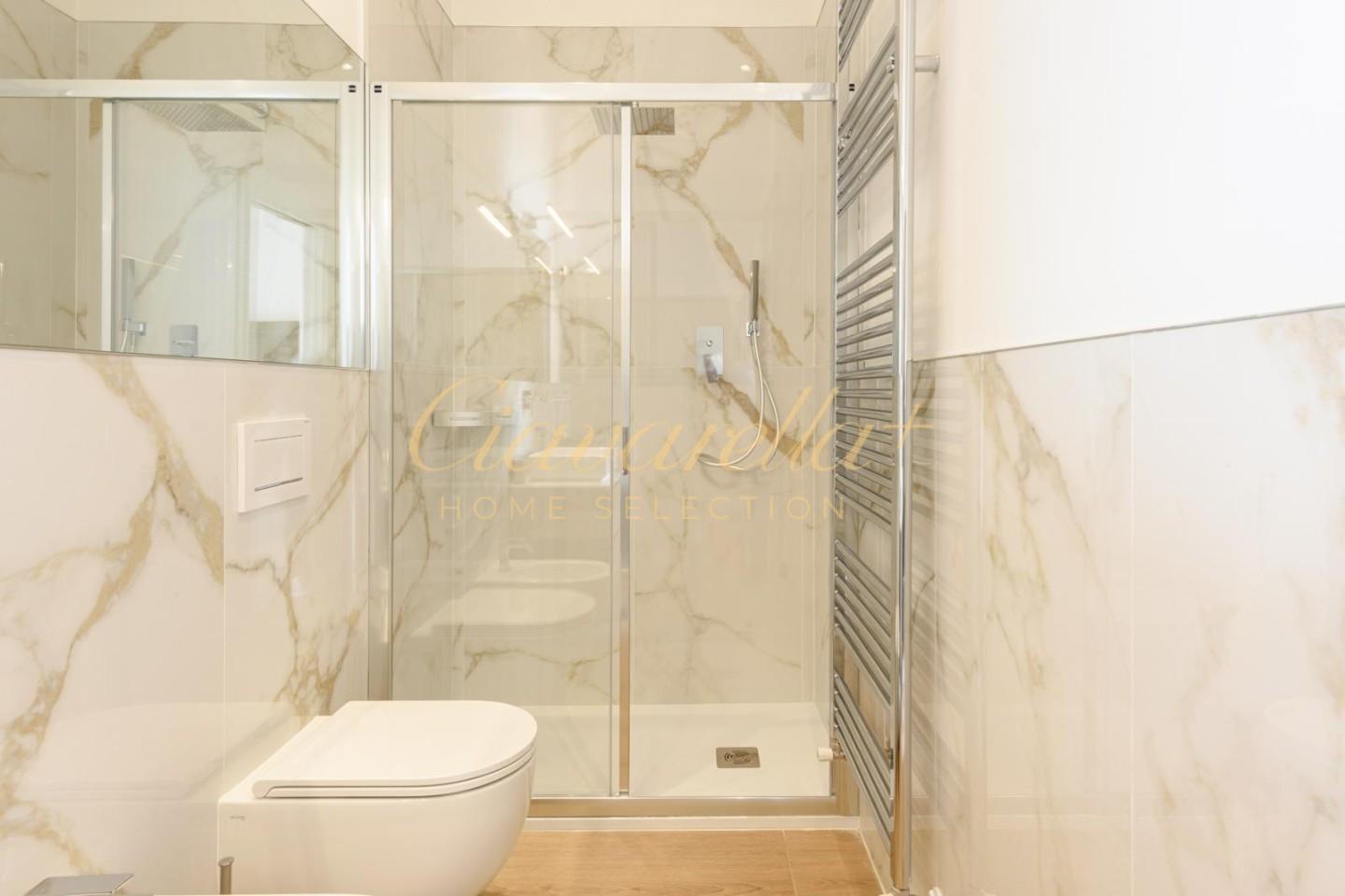 Immagine 21 di Appartamento in affitto  a Forte Dei Marmi