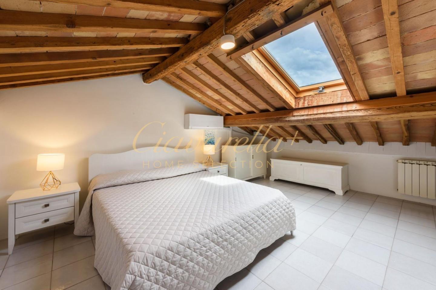 Immagine 25 di Appartamento in affitto  a Forte Dei Marmi