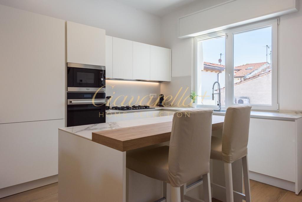 Immagine 14 di Appartamento in affitto  a Forte Dei Marmi