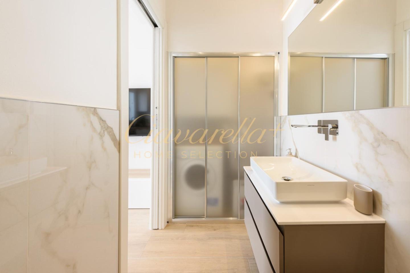 Immagine 15 di Appartamento in affitto  a Forte Dei Marmi