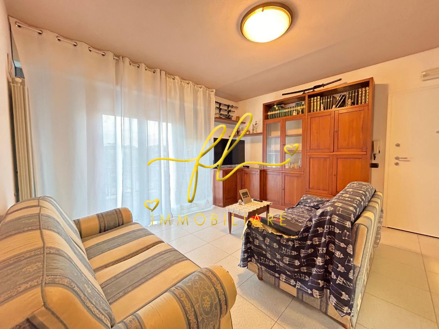 Immagine 2 di Appartamento in vendita  a Portoferraio