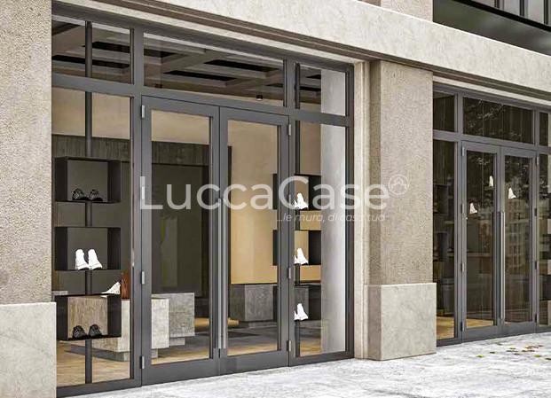 Immagine 8 di Locale commerciale in affitto  a Lucca