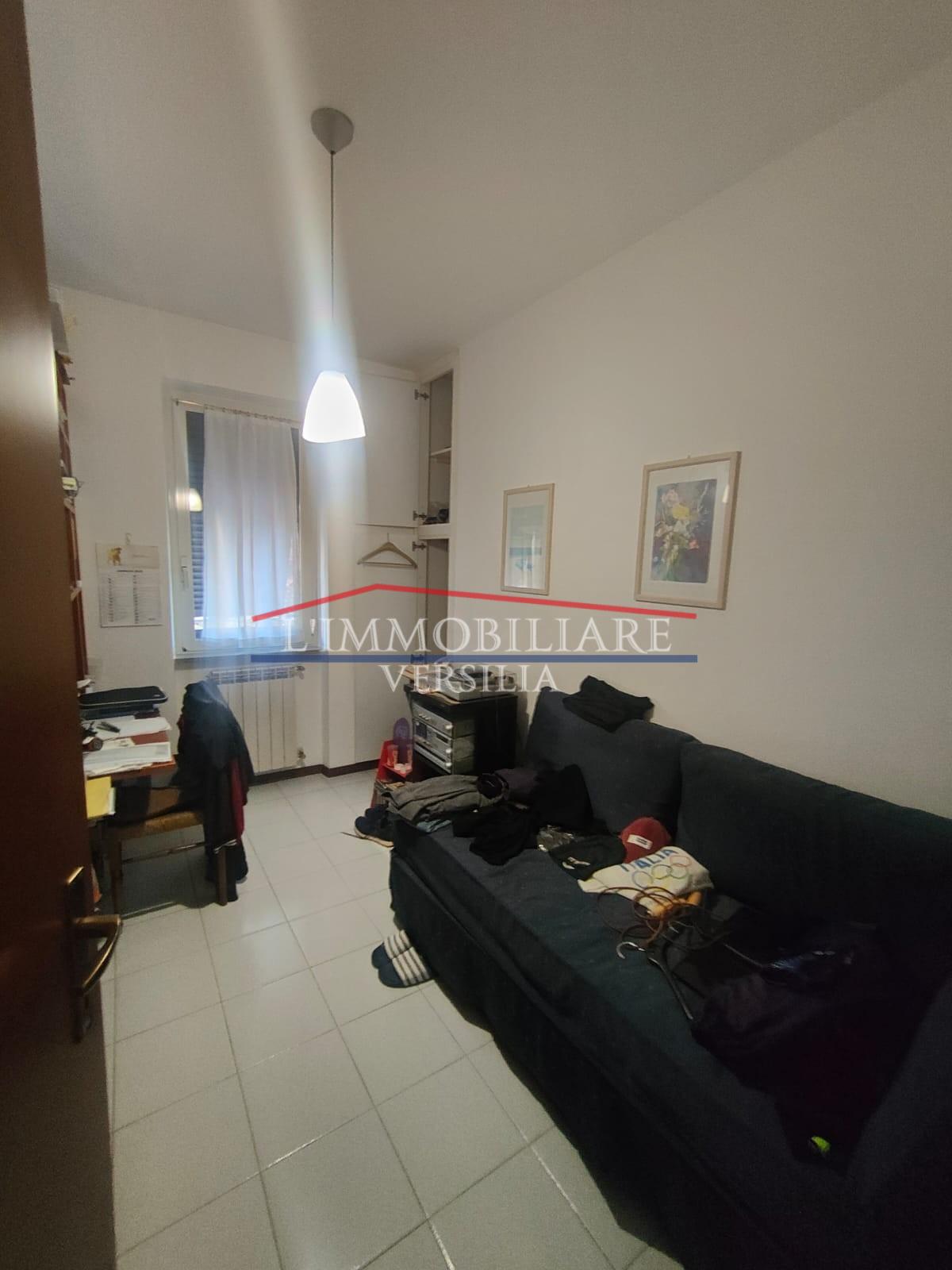 Immagine 32 di Appartamento in vendita  a Massa