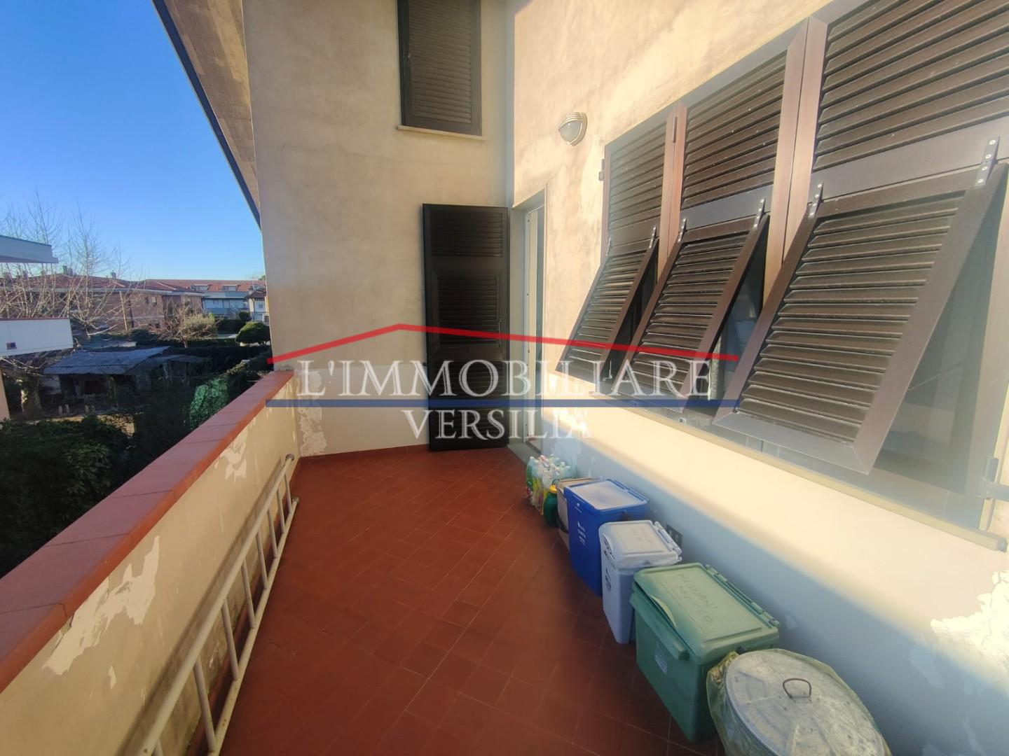 Immagine 29 di Appartamento in vendita  a Massa