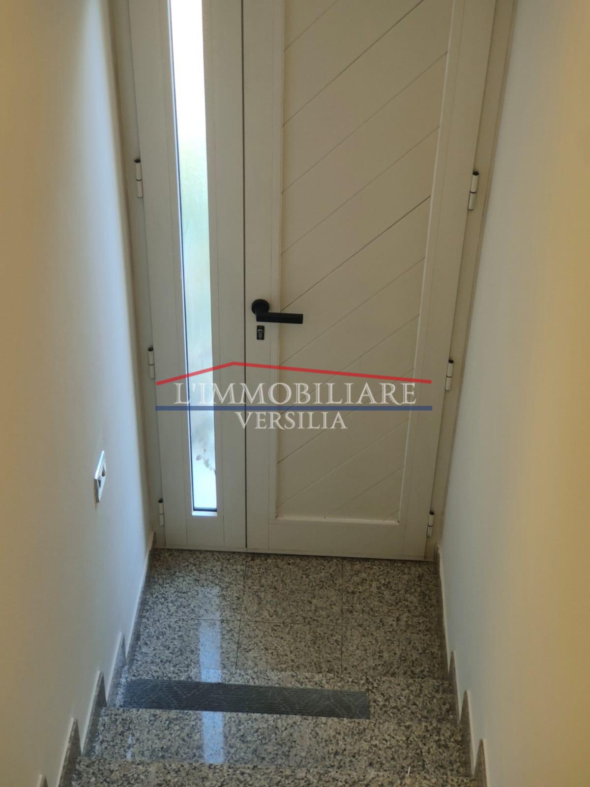 Immagine 24 di Appartamento in vendita  a Massa