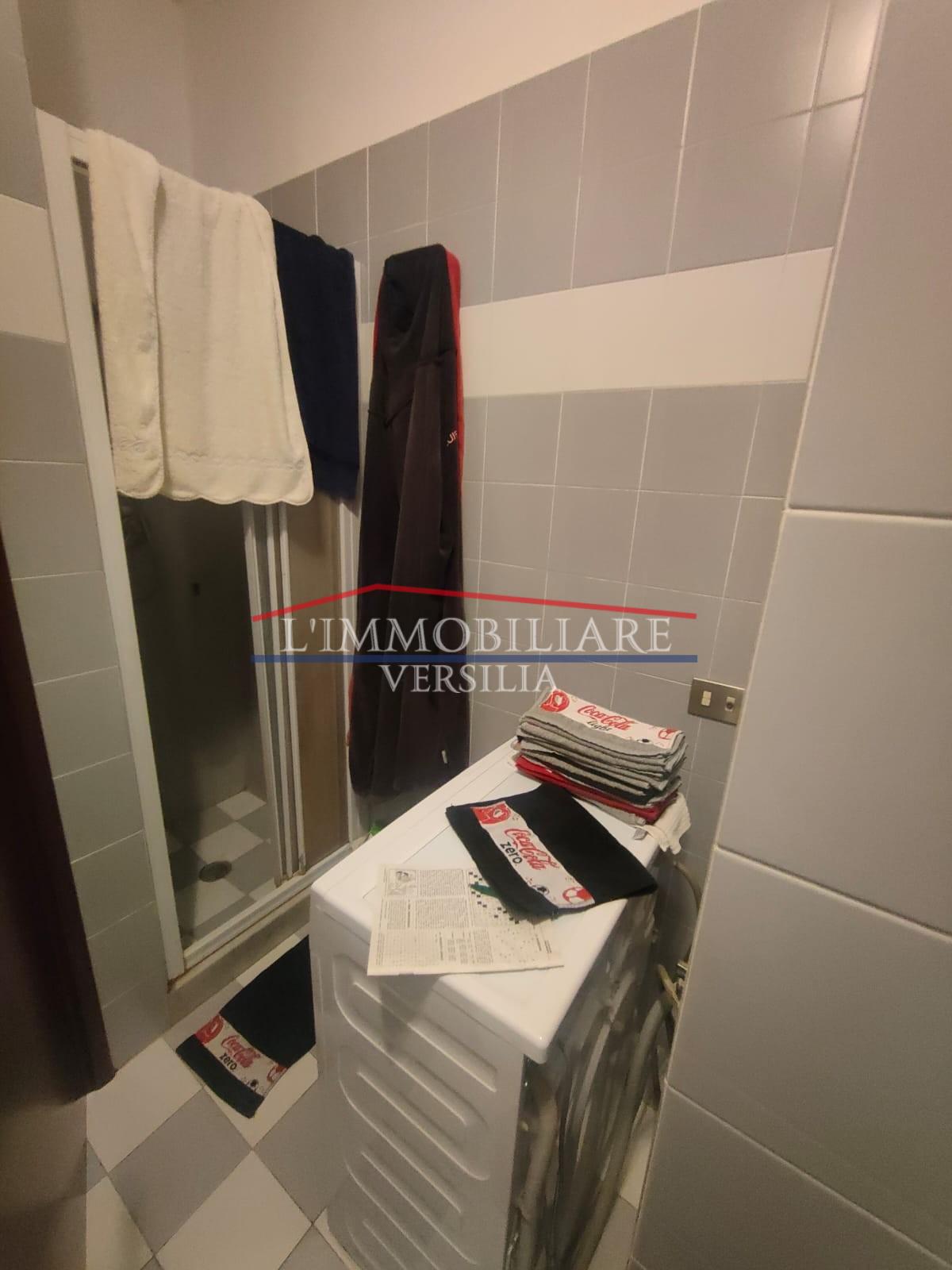 Immagine 15 di Appartamento in vendita  a Massa