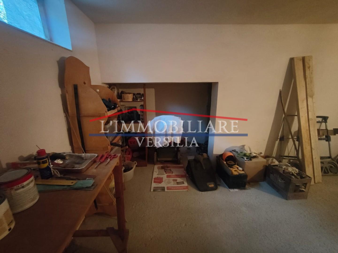 Immagine 41 di Appartamento in vendita  a Massa