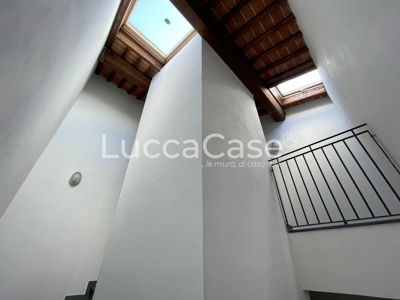 Immagine 24 di Appartamento in vendita  a Capannori