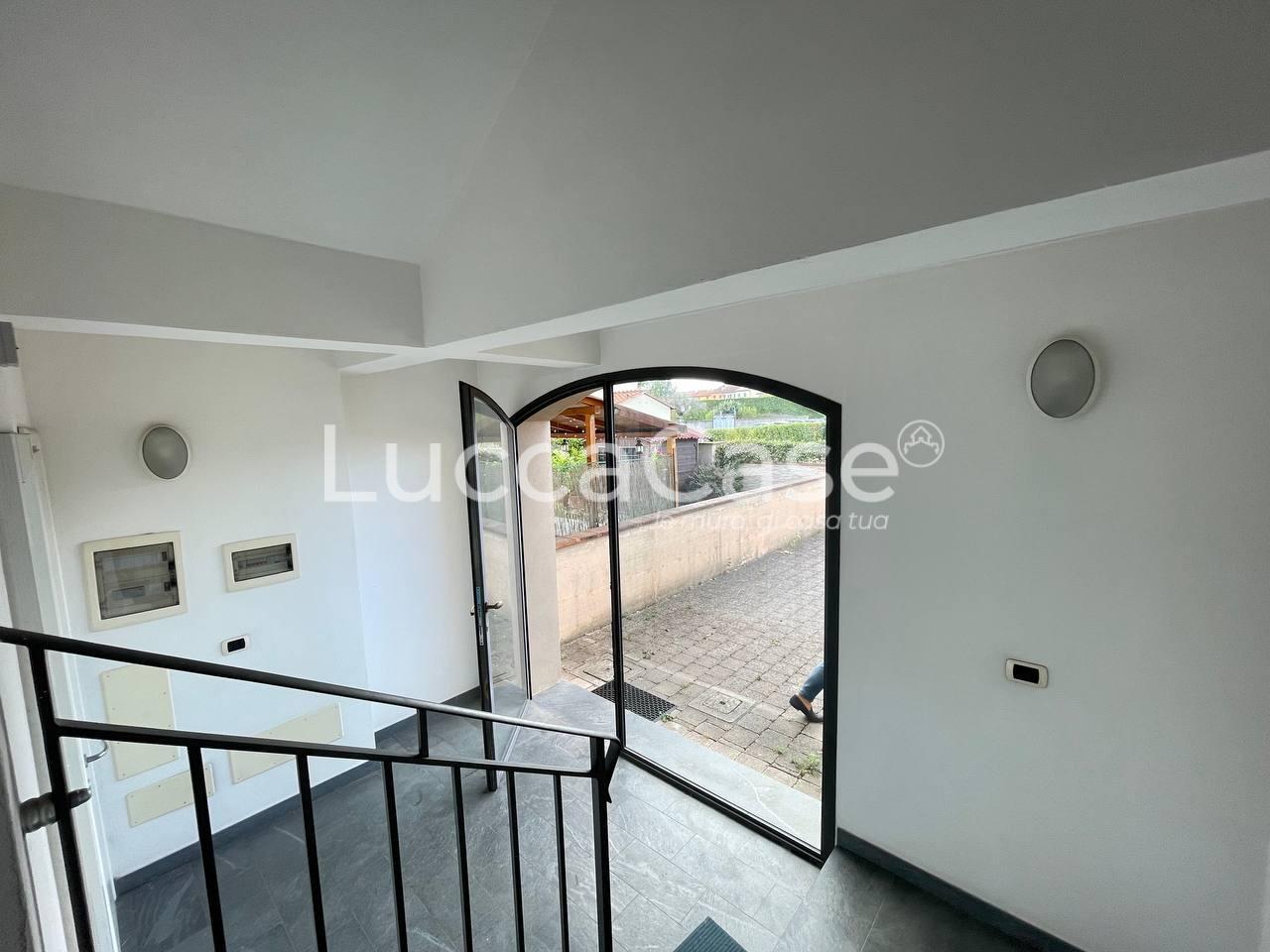 Immagine 23 di Appartamento in vendita  a Capannori