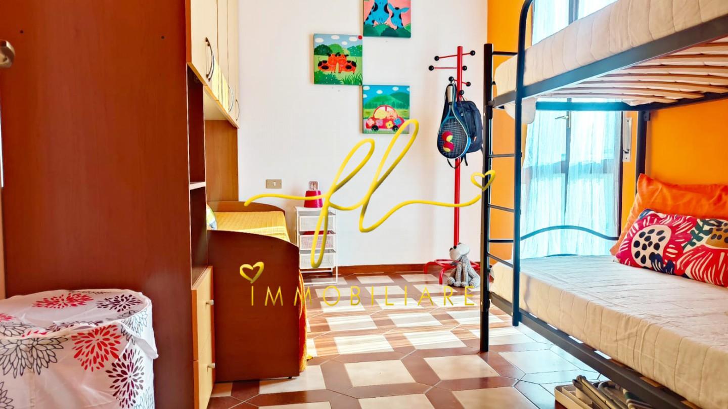 Immagine 5 di Appartamento in vendita  a Rosignano Marittimo