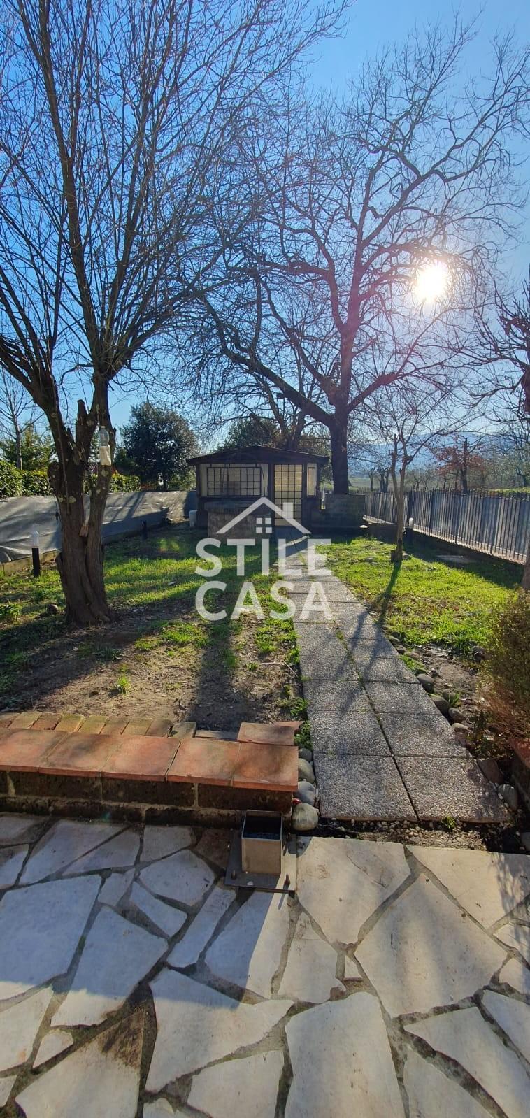 Immagine 18 di Villetta a schiera in vendita  a Altopascio