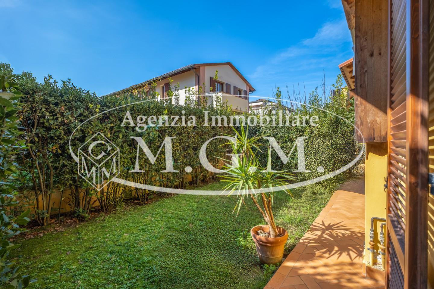 Immagine 23 di Appartamento in vendita  a Bientina