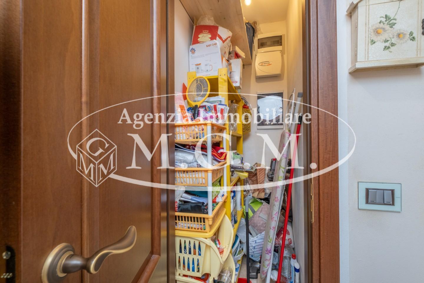 Immagine 36 di Appartamento in vendita  a Bientina