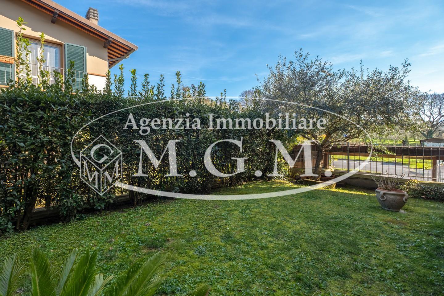 Immagine 13 di Appartamento in vendita  a Bientina