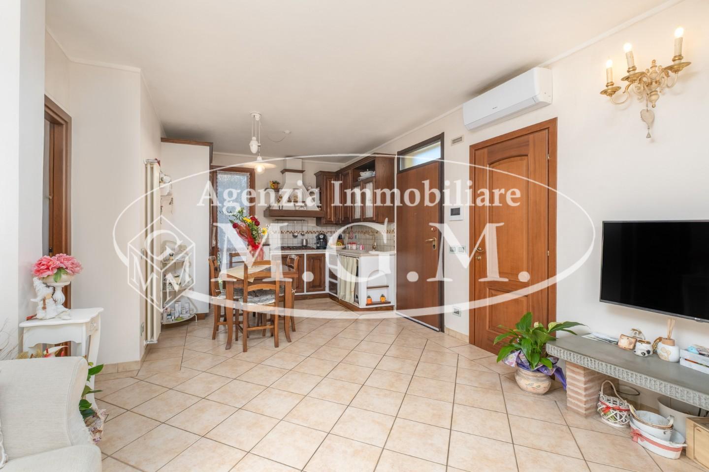 Immagine 21 di Appartamento in vendita  a Bientina