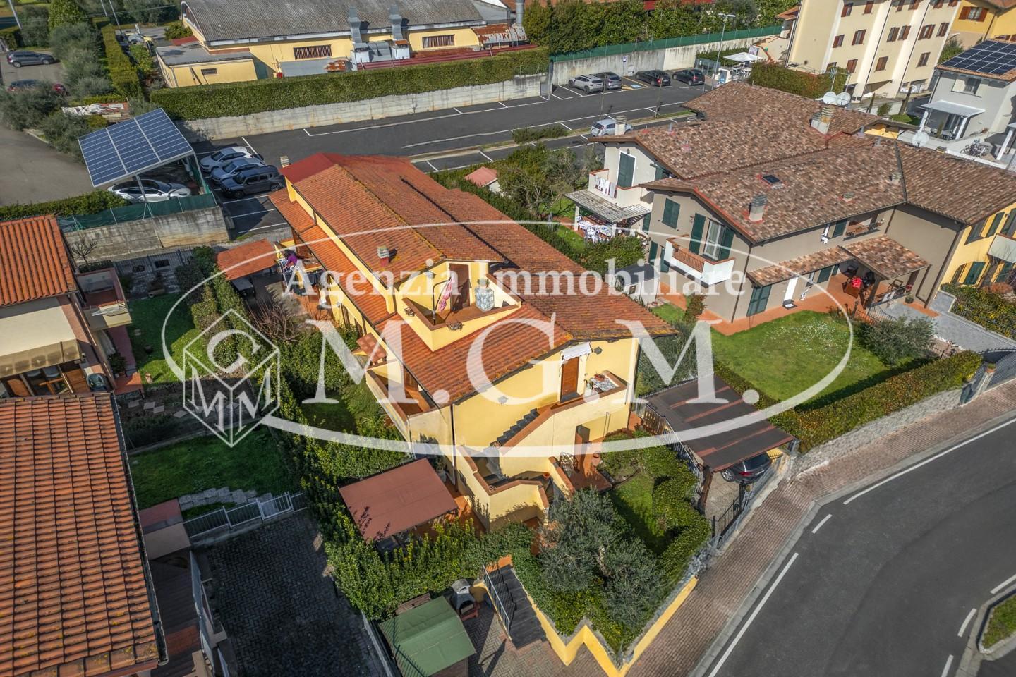 Immagine 6 di Appartamento in vendita  a Bientina