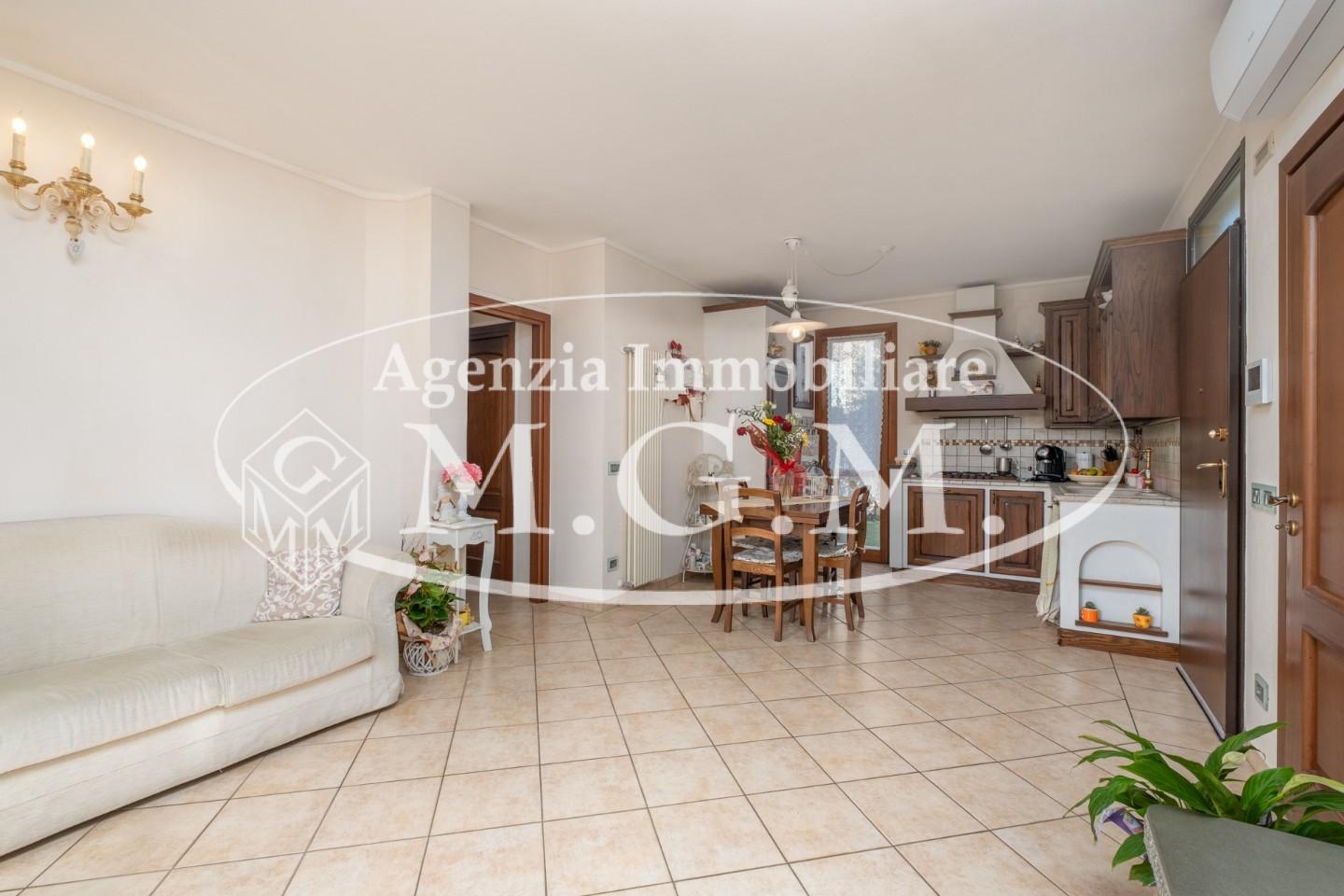 Immagine 22 di Appartamento in vendita  a Bientina