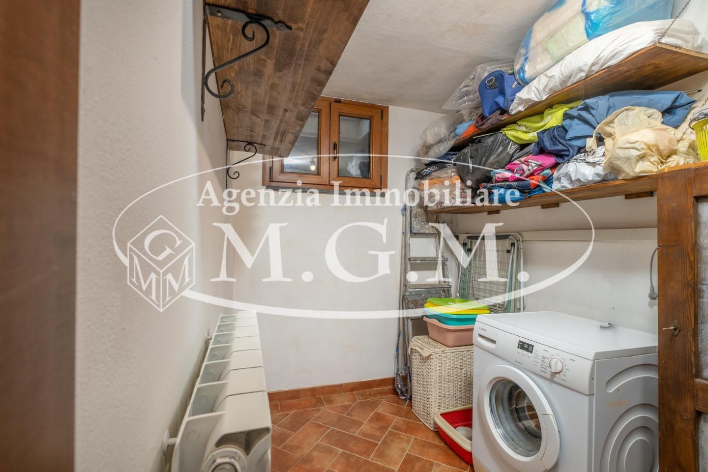 Immagine 41 di Appartamento in vendita  a Bientina