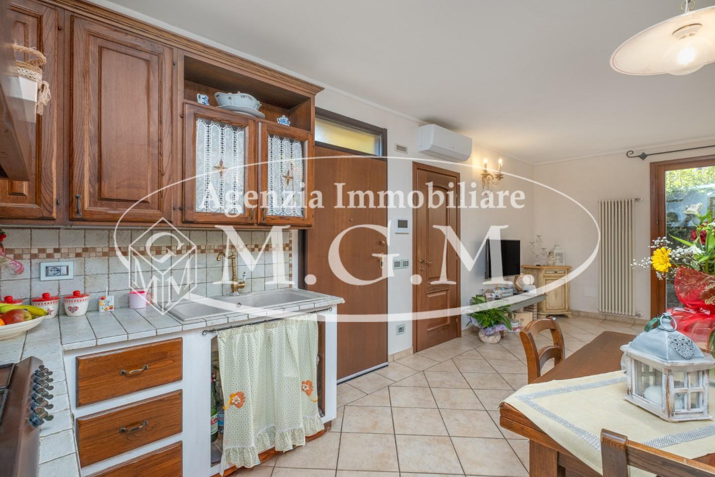 Immagine 28 di Appartamento in vendita  a Bientina