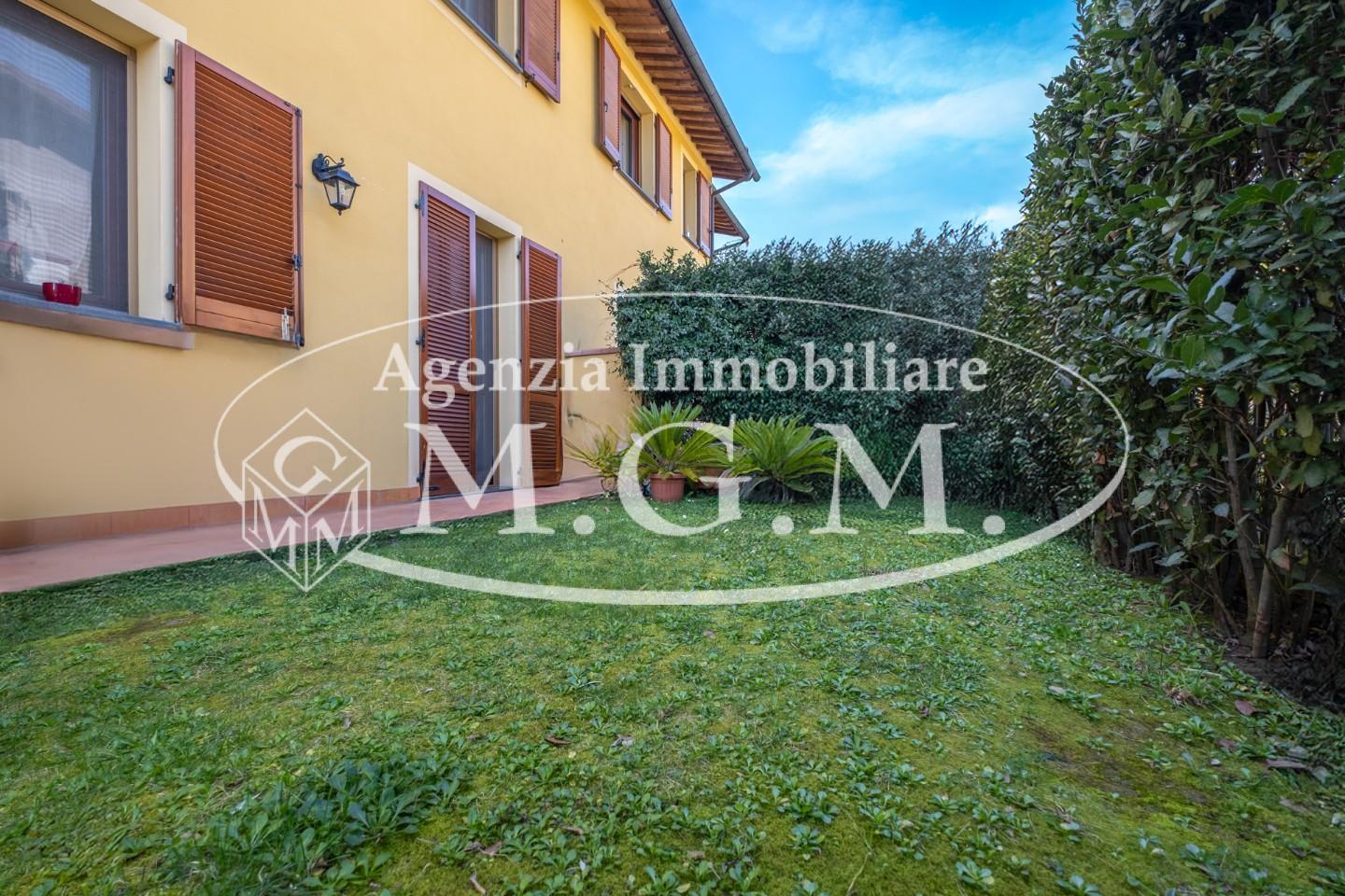 Immagine 15 di Appartamento in vendita  a Bientina